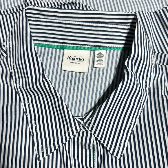 Rafaella Weekend Button Down Shirt XL Blue White Stripe Stretch Cotton Top - Picture 3 of 7